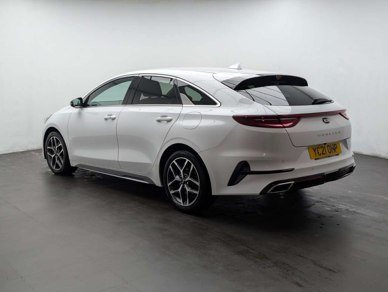 2021 KIA PROCEED 2021 KIA PROCEED