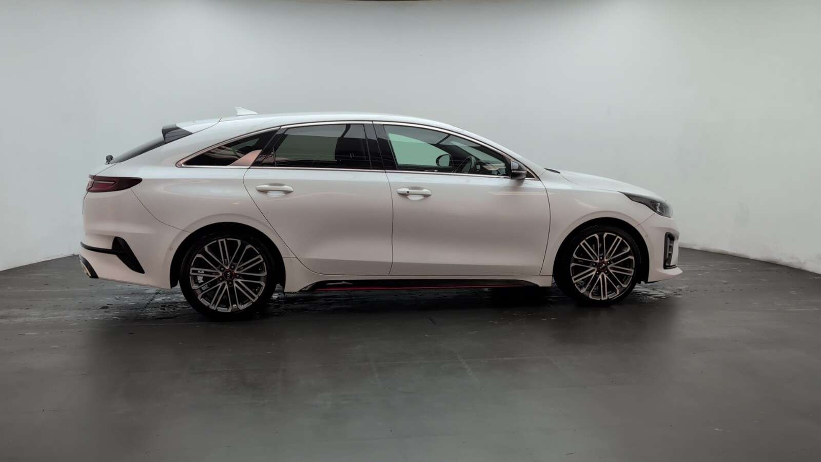 2019 KIA PROCEED 2019 KIA PROCEED