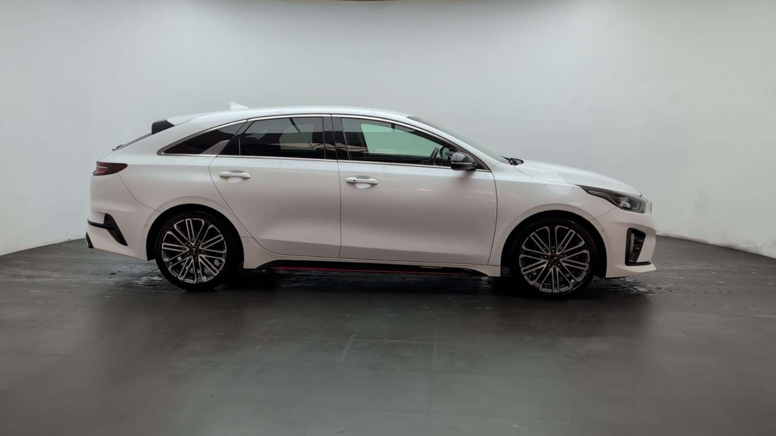 2019 KIA PROCEED 2019 KIA PROCEED