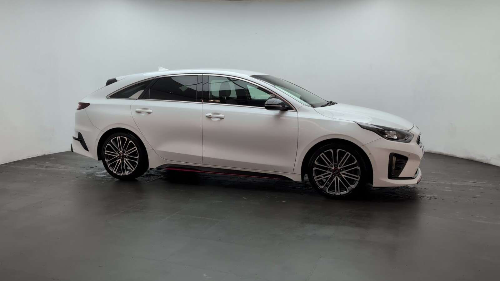 2019 KIA PROCEED 2019 KIA PROCEED