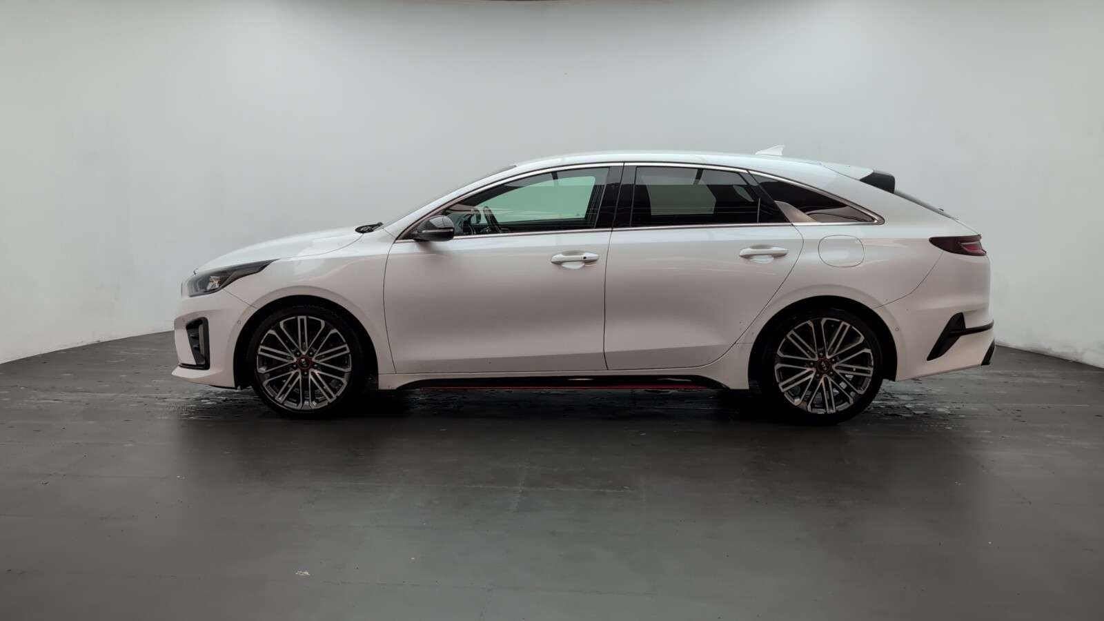 2019 KIA PROCEED 2019 KIA PROCEED