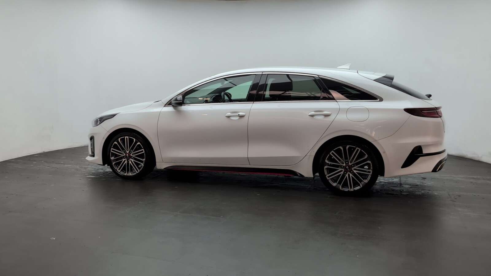2019 KIA PROCEED 2019 KIA PROCEED