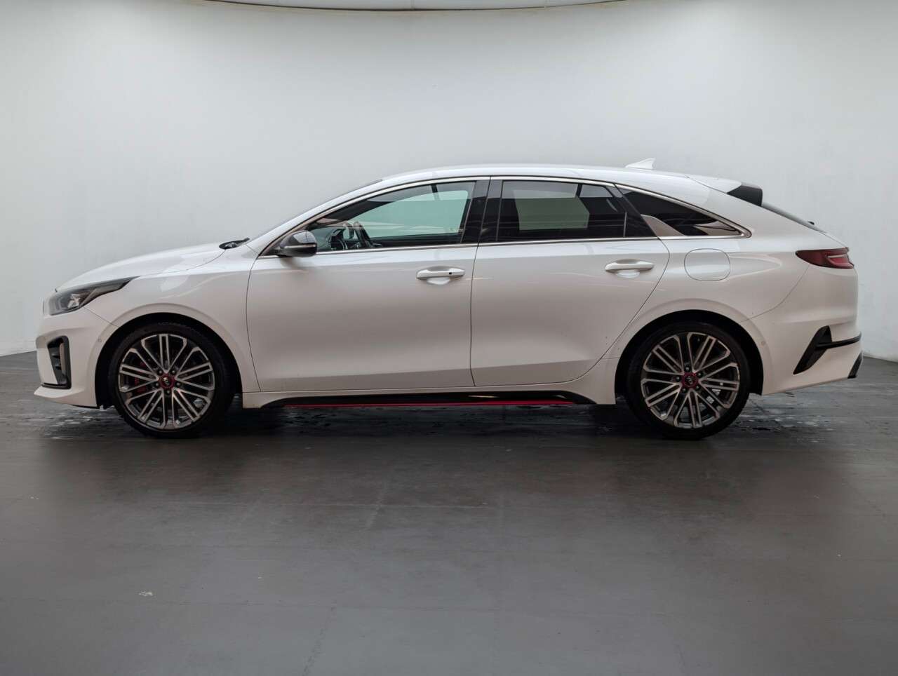 2019 KIA PROCEED 2019 KIA PROCEED