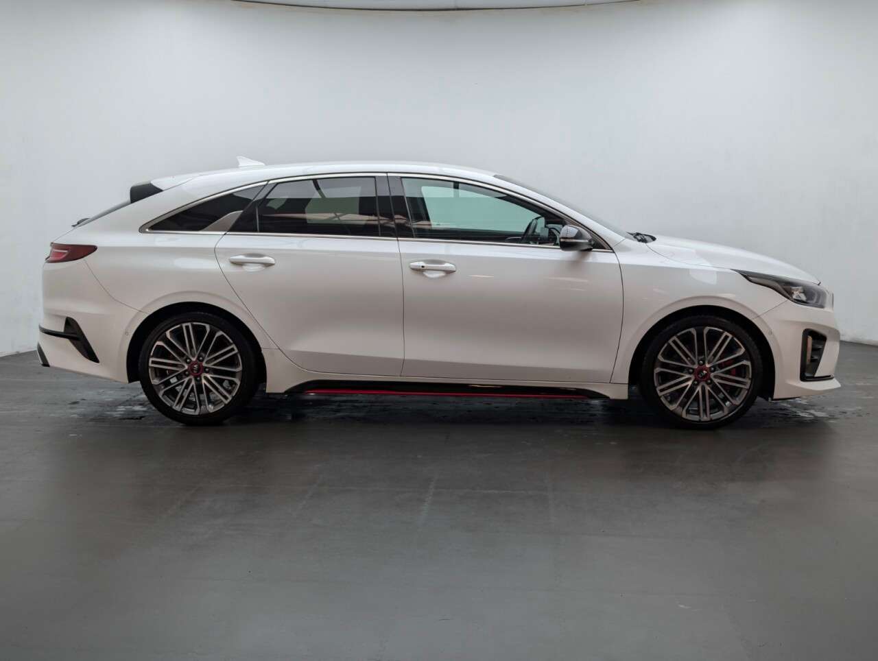 2019 KIA PROCEED 2019 KIA PROCEED