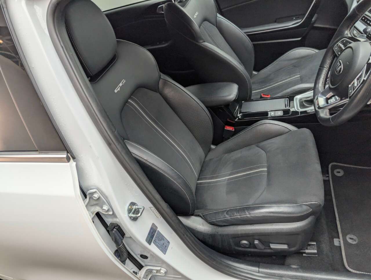 2021 KIA PROCEED 2021 KIA PROCEED