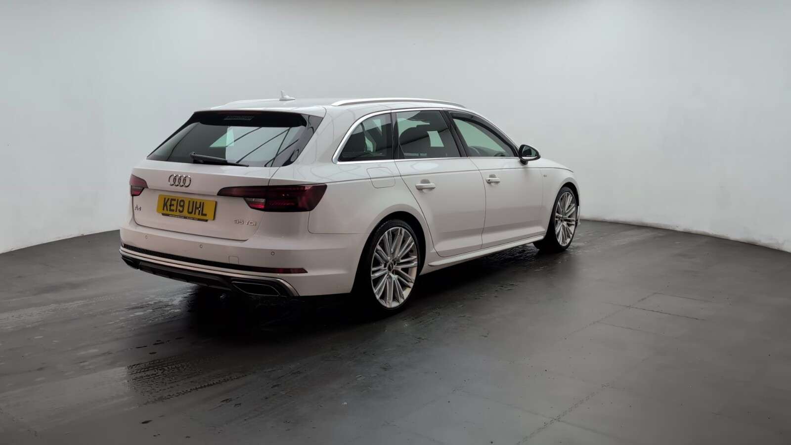 2019 AUDI A4 AVANT 2019 AUDI A4 AVANT