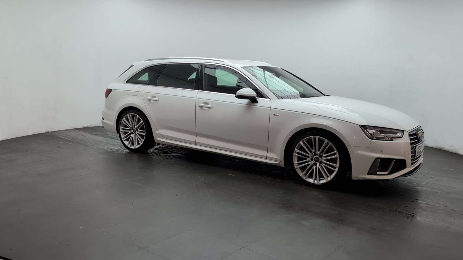 2019 AUDI A4 AVANT 2019 AUDI A4 AVANT