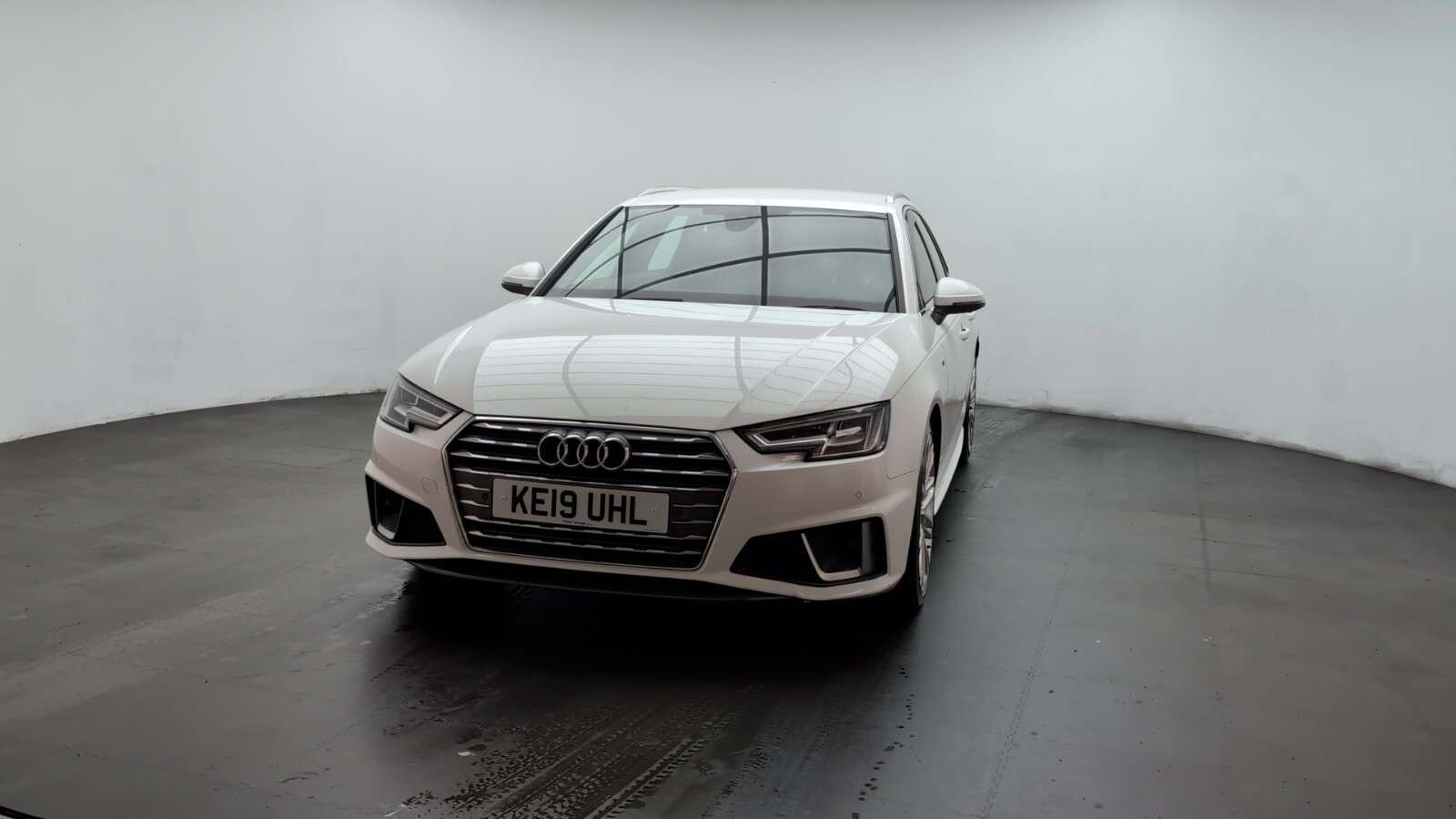2019 AUDI A4 AVANT 2019 AUDI A4 AVANT