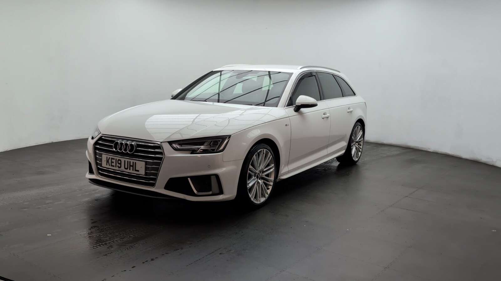 2019 AUDI A4 AVANT 2019 AUDI A4 AVANT