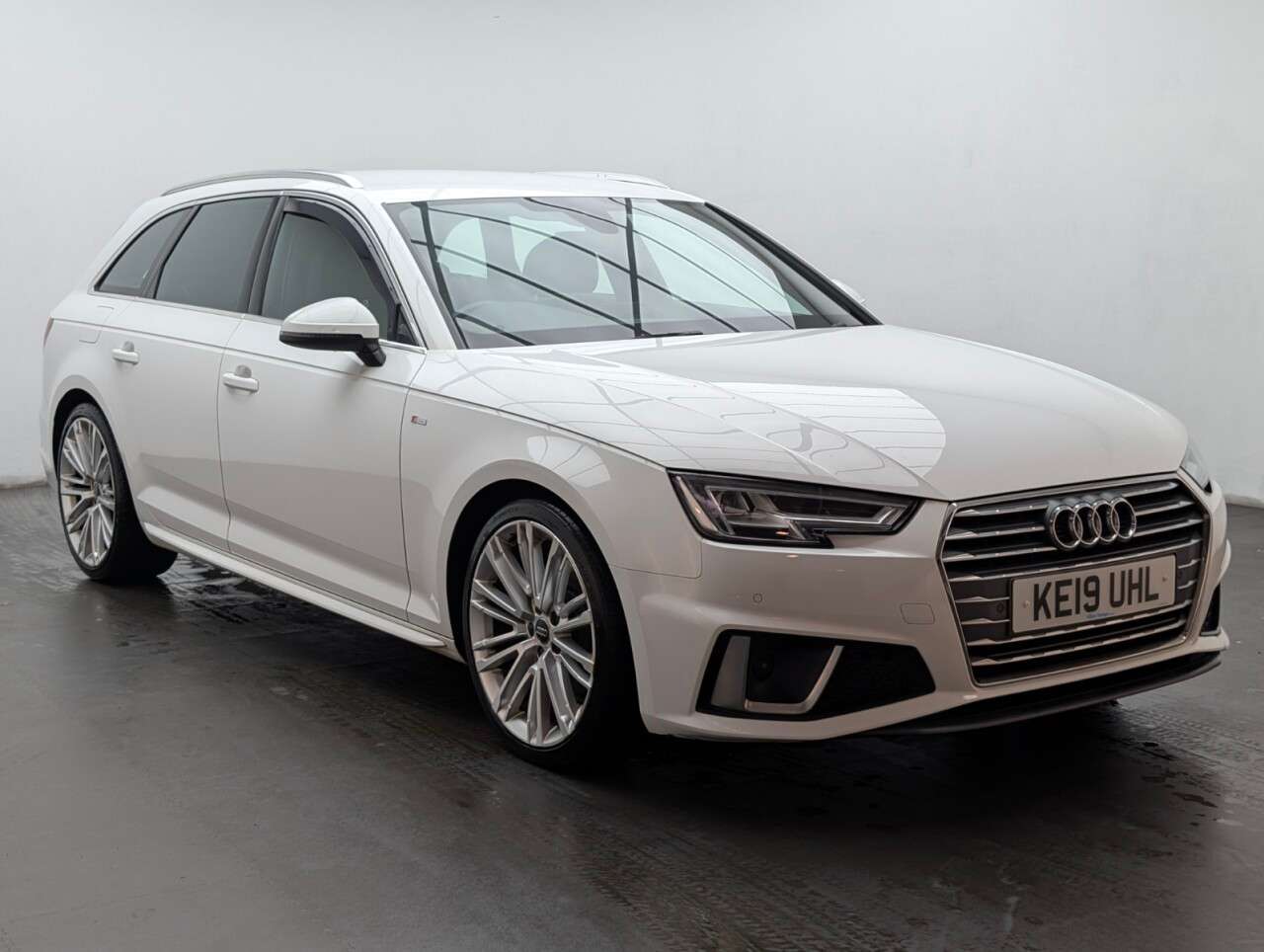 2019 AUDI A4 AVANT 2019 AUDI A4 AVANT