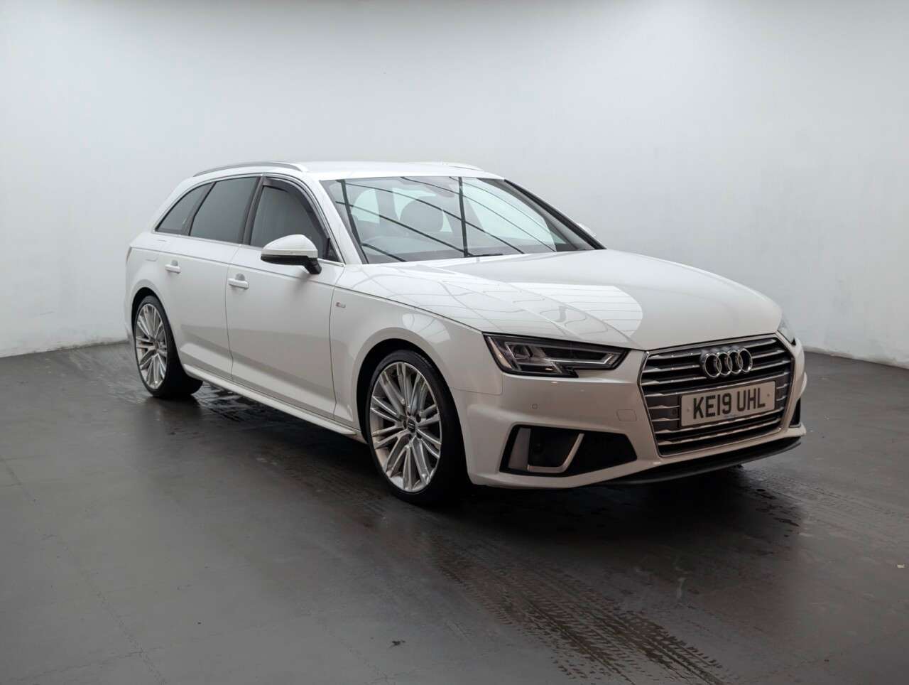 2019 AUDI A4 AVANT 2019 AUDI A4 AVANT