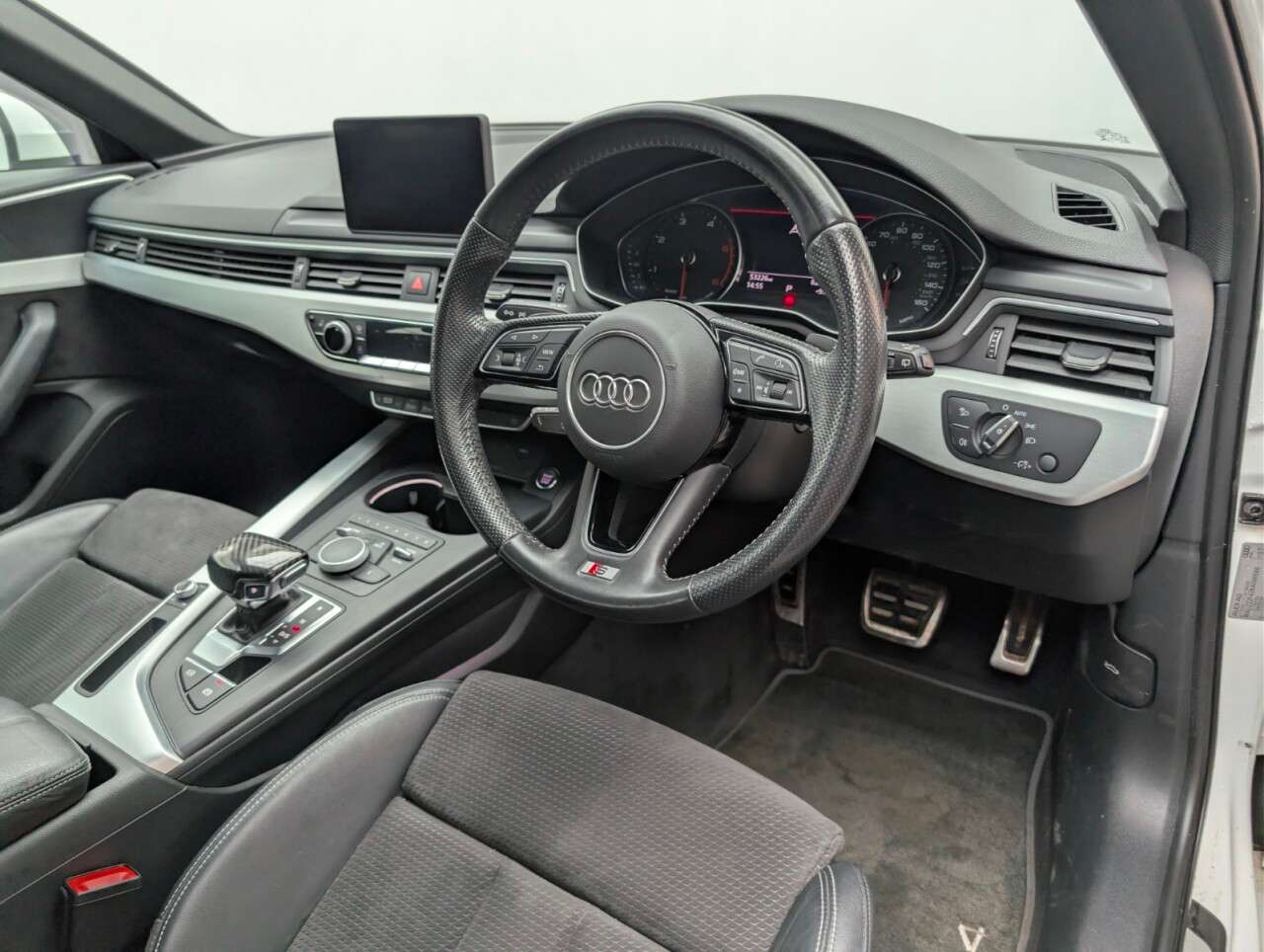 2019 AUDI A4 AVANT 2019 AUDI A4 AVANT