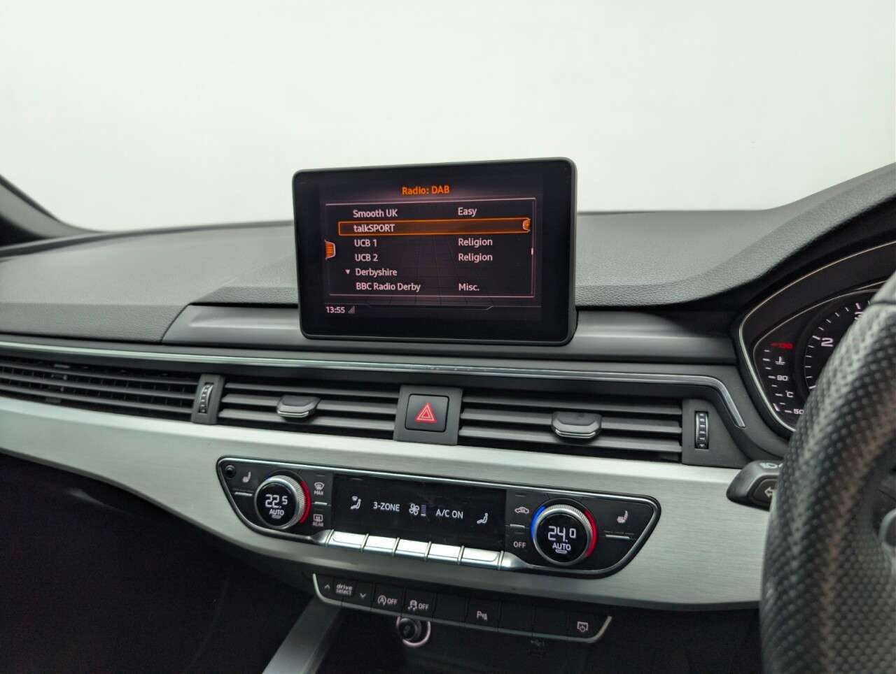 2019 AUDI A4 AVANT 2019 AUDI A4 AVANT