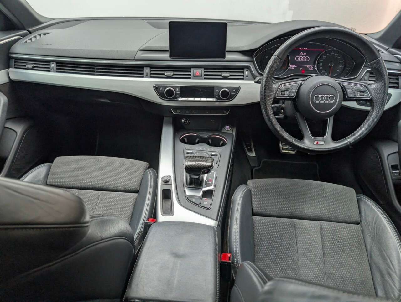 2019 AUDI A4 AVANT 2019 AUDI A4 AVANT