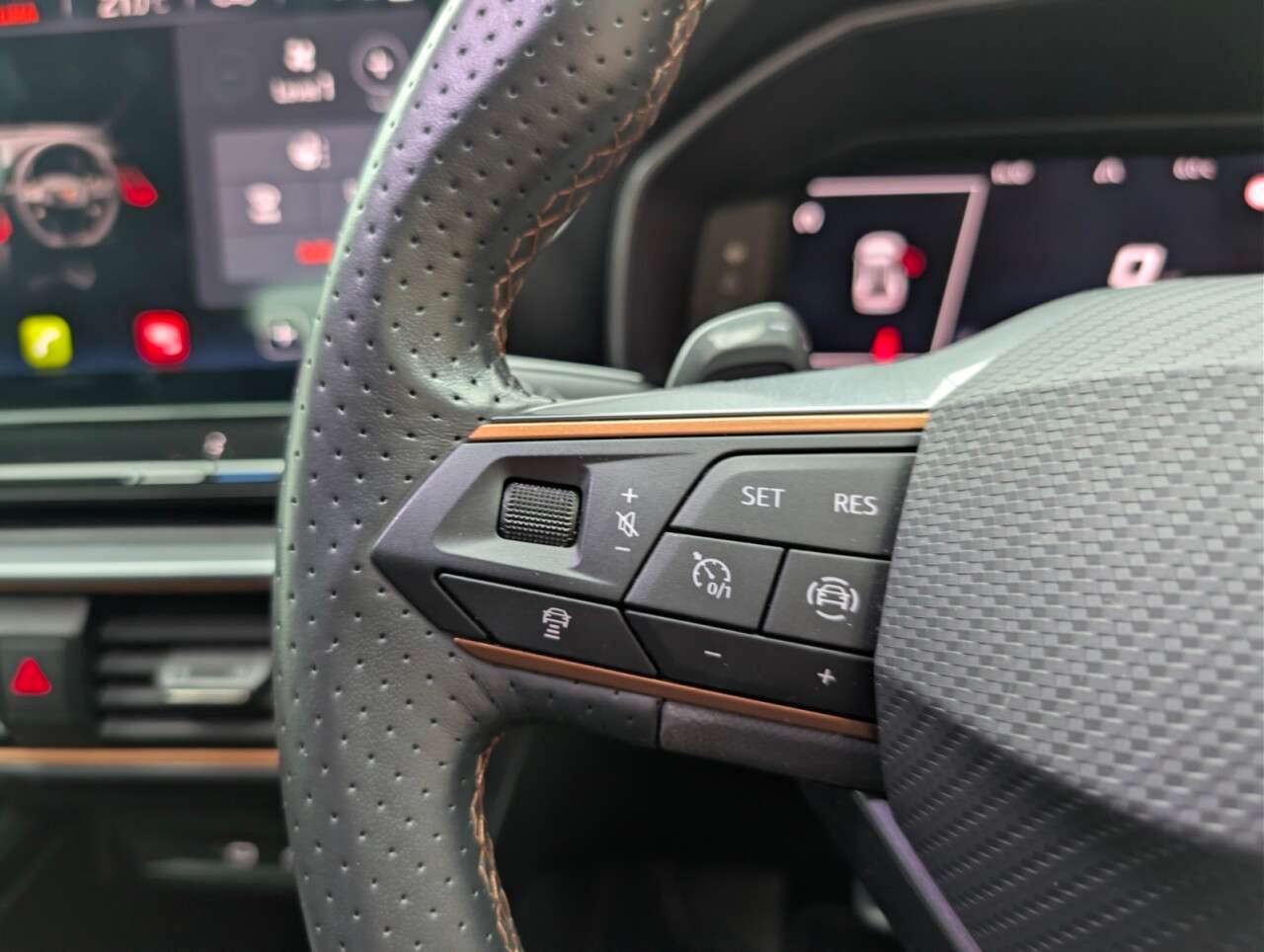 2023 CUPRA FORMENTOR 2023 CUPRA FORMENTOR