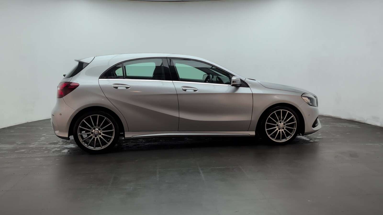 2016 MERCEDES-BENZ A CLASS 2016 MERCEDES-BENZ A CLASS