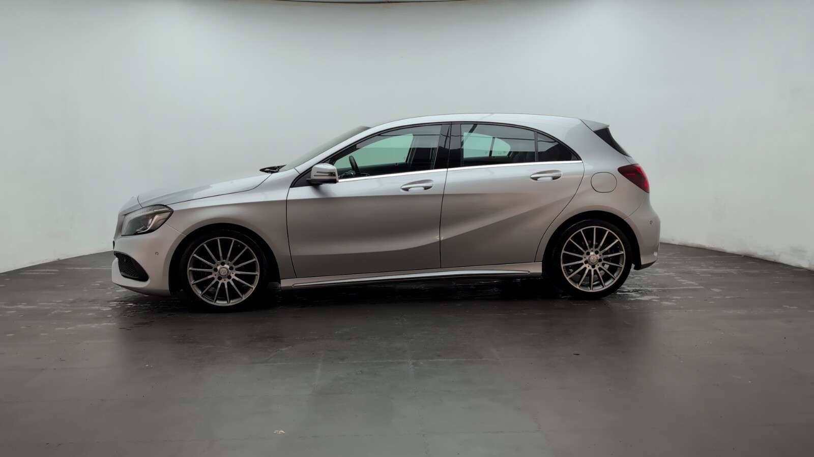 2016 MERCEDES-BENZ A CLASS 2016 MERCEDES-BENZ A CLASS