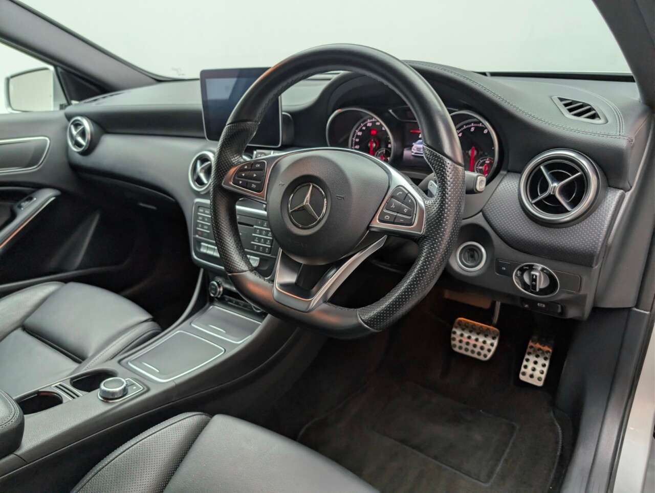 2016 MERCEDES-BENZ A CLASS 2016 MERCEDES-BENZ A CLASS