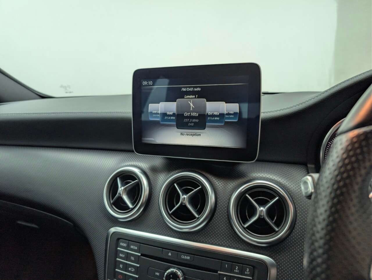 2016 MERCEDES-BENZ A CLASS 2016 MERCEDES-BENZ A CLASS