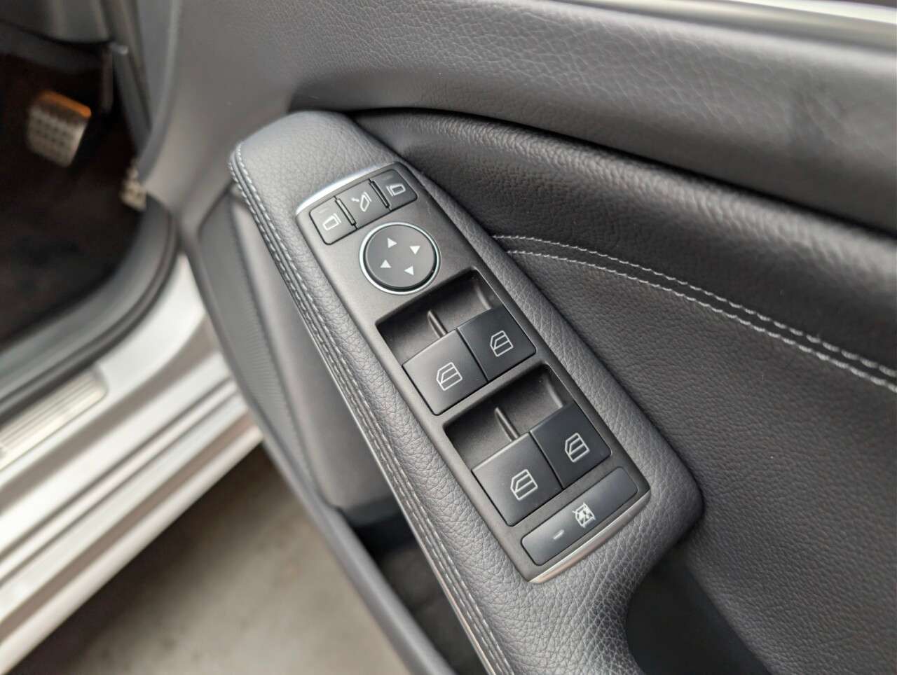 2016 MERCEDES-BENZ A CLASS 2016 MERCEDES-BENZ A CLASS