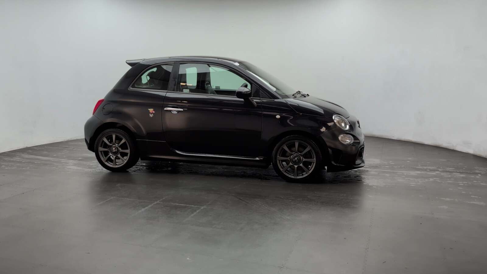 2021 ABARTH 595 2021 ABARTH 595