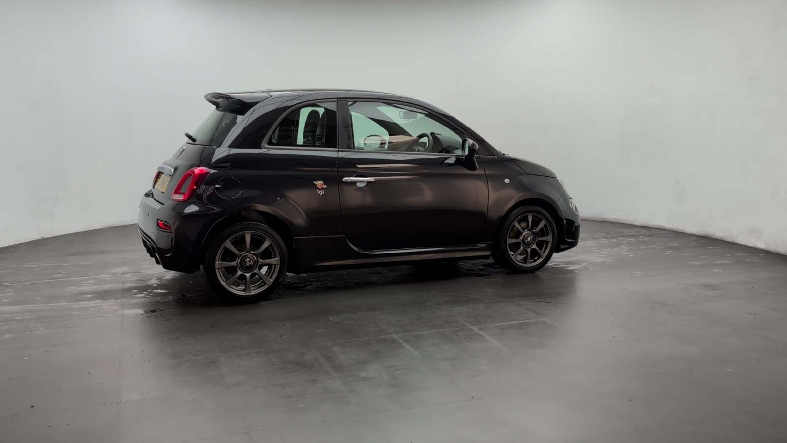 2021 ABARTH 595 2021 ABARTH 595