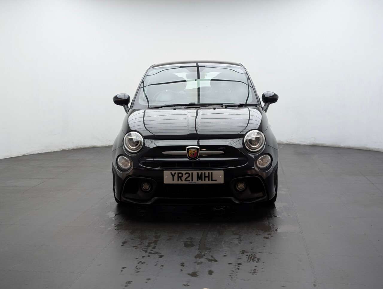 2021 ABARTH 595 2021 ABARTH 595