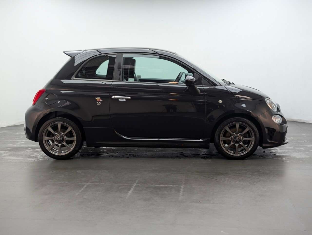 2021 ABARTH 595 2021 ABARTH 595