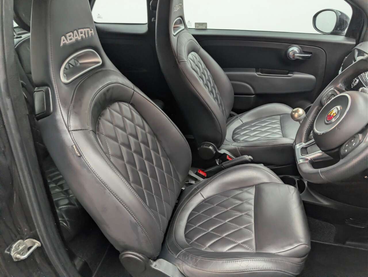 2021 ABARTH 595 2021 ABARTH 595