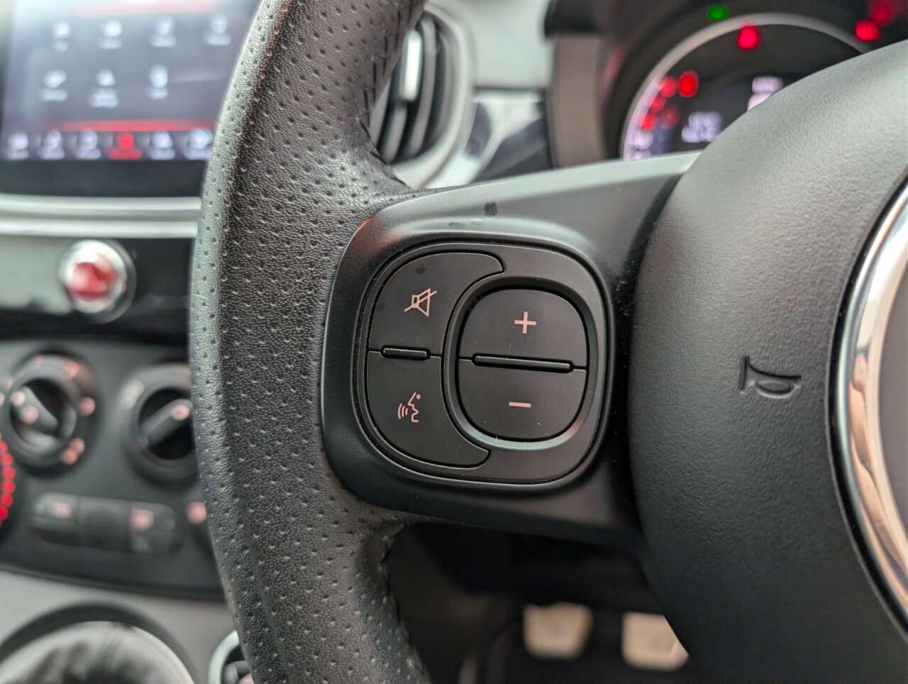 2021 ABARTH 595 2021 ABARTH 595