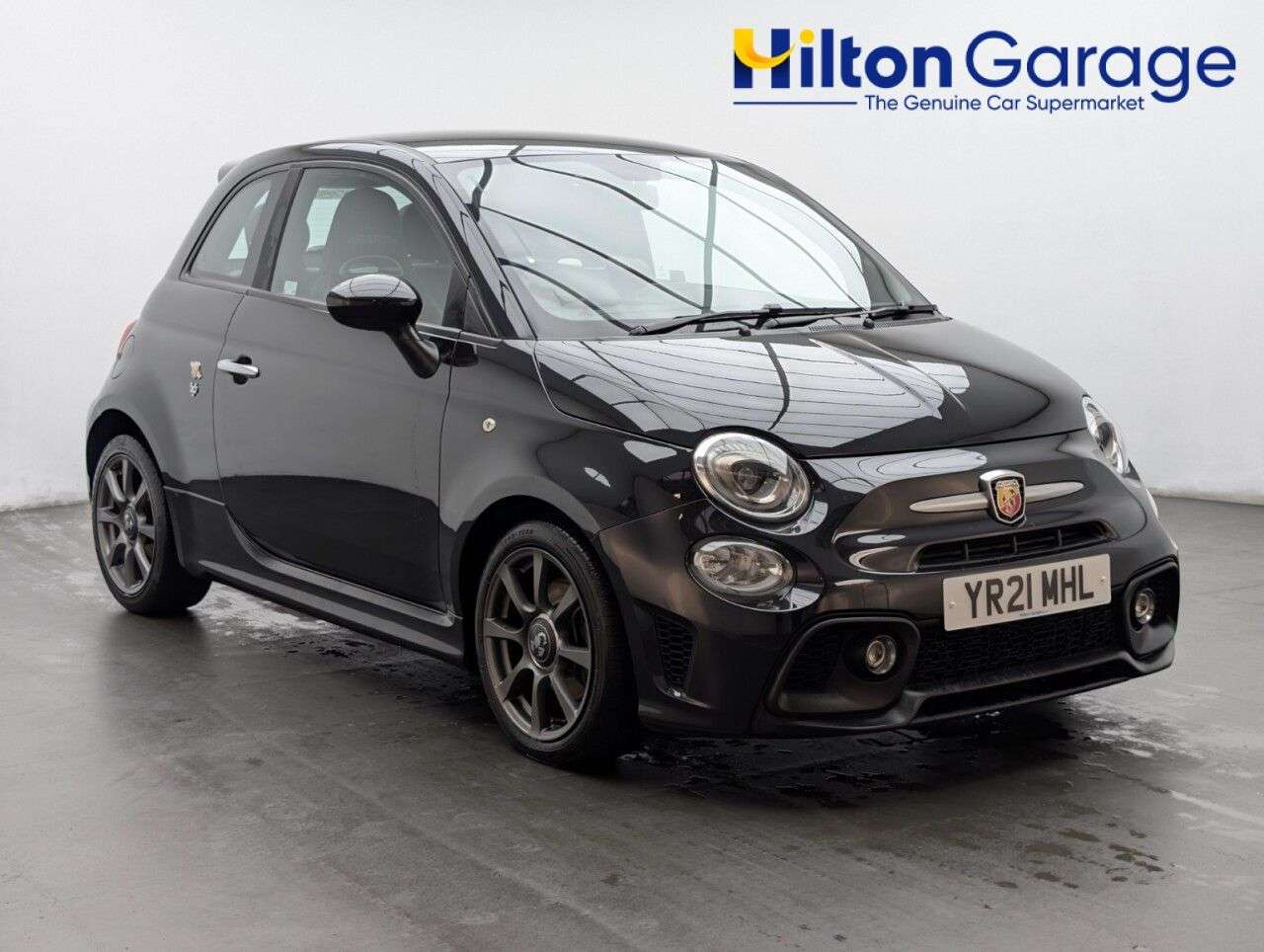 2021 ABARTH 595 2021 ABARTH 595