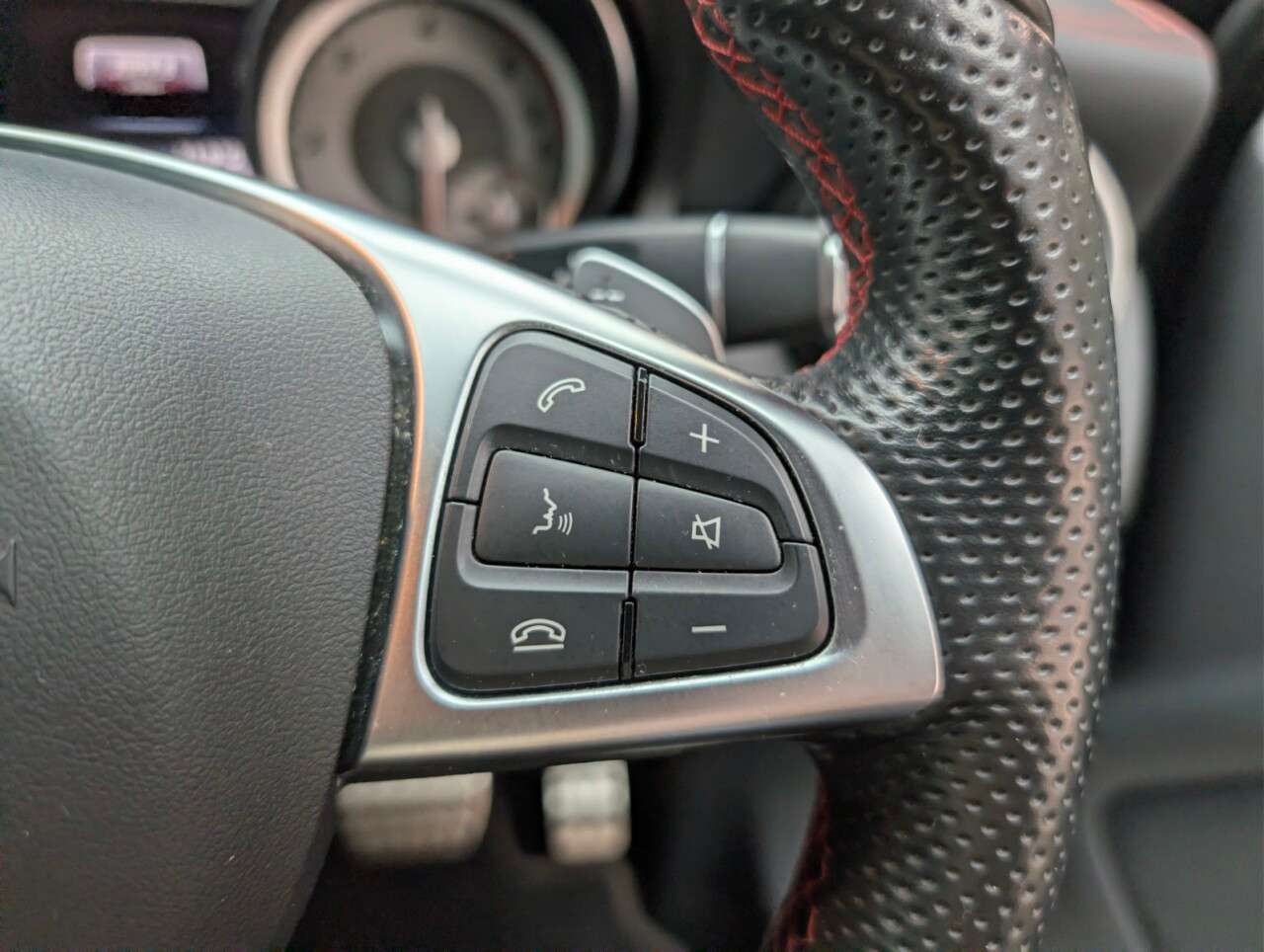 2016 MERCEDES-BENZ 180 2016 MERCEDES-BENZ 180