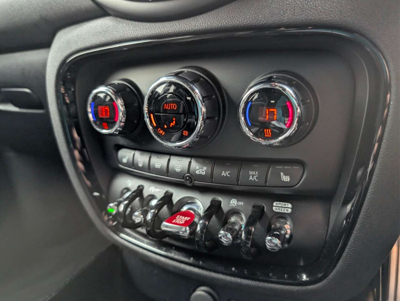 2020 MINI CLUBMAN 2020 MINI CLUBMAN