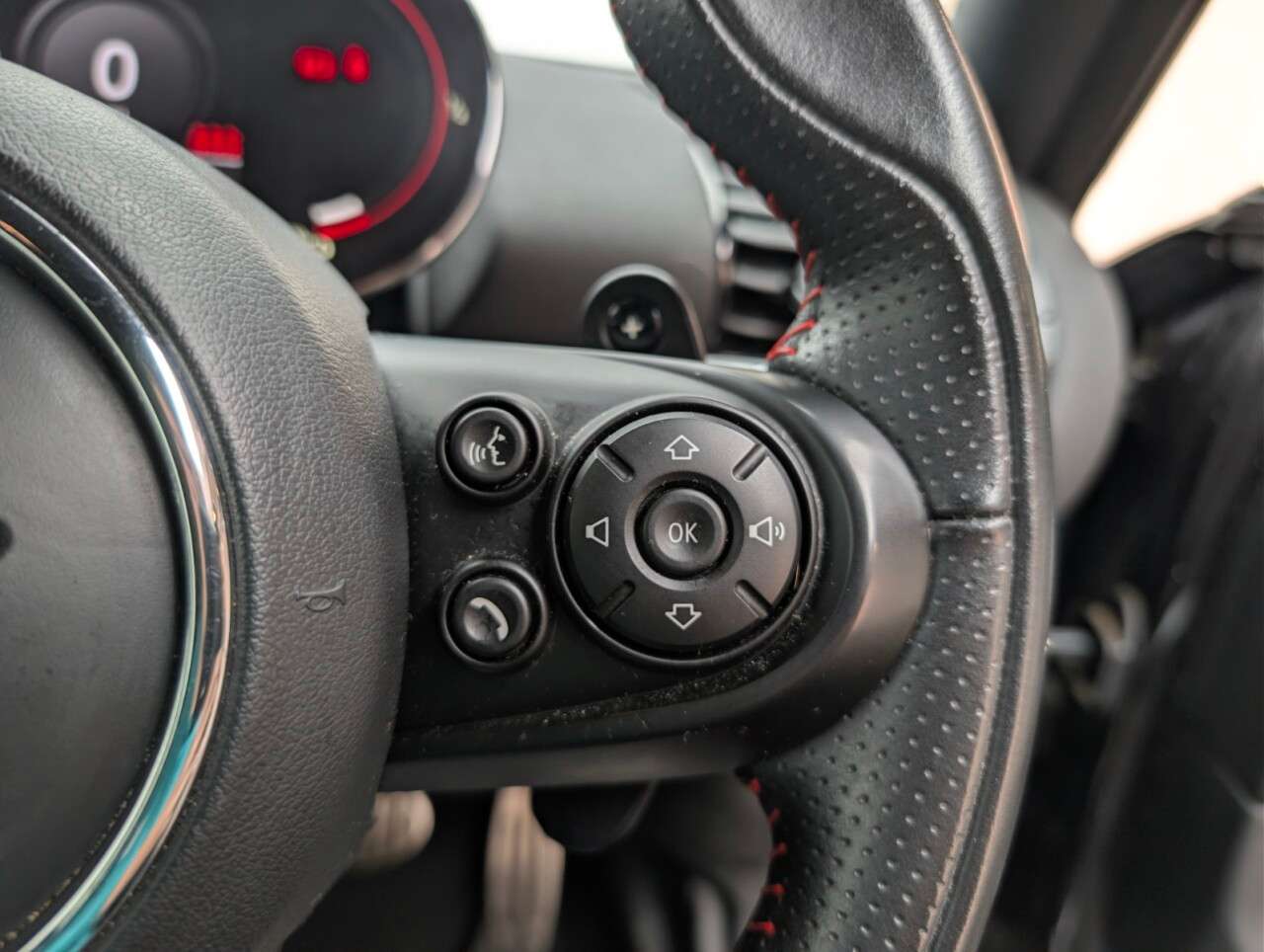 2020 MINI CLUBMAN 2020 MINI CLUBMAN