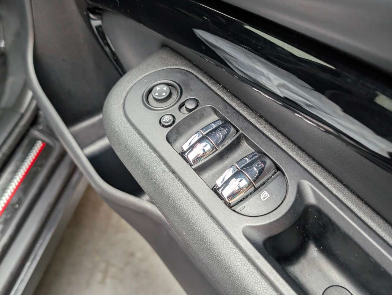 2020 MINI CLUBMAN 2020 MINI CLUBMAN