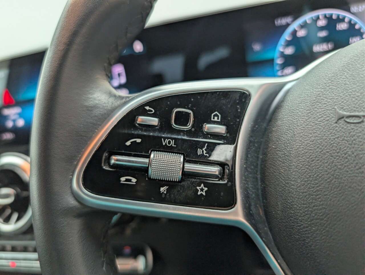 2022 MERCEDES-BENZ GLA CLASS 2022 MERCEDES-BENZ GLA CLASS