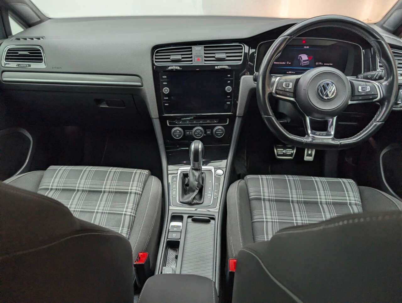 2019 VOLKSWAGEN GOLF 2019 VOLKSWAGEN GOLF