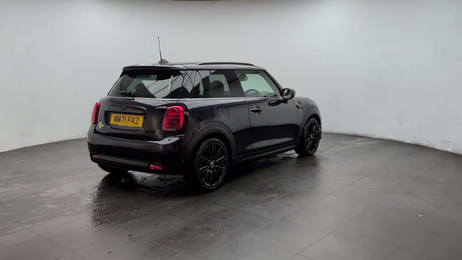 2021 MINI ELECTRIC HATCH 2021 MINI ELECTRIC HATCH