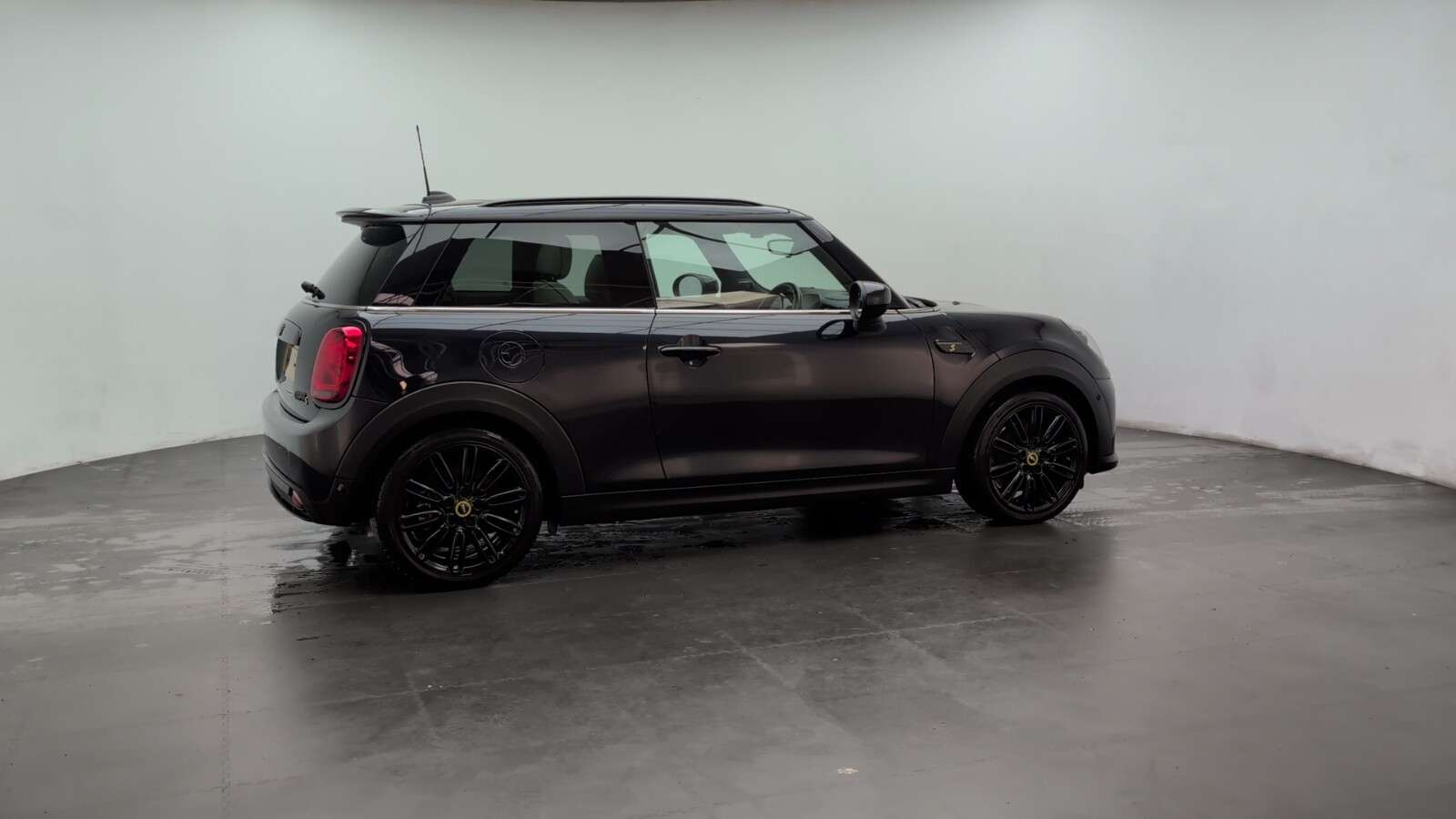 2021 MINI ELECTRIC HATCH 2021 MINI ELECTRIC HATCH