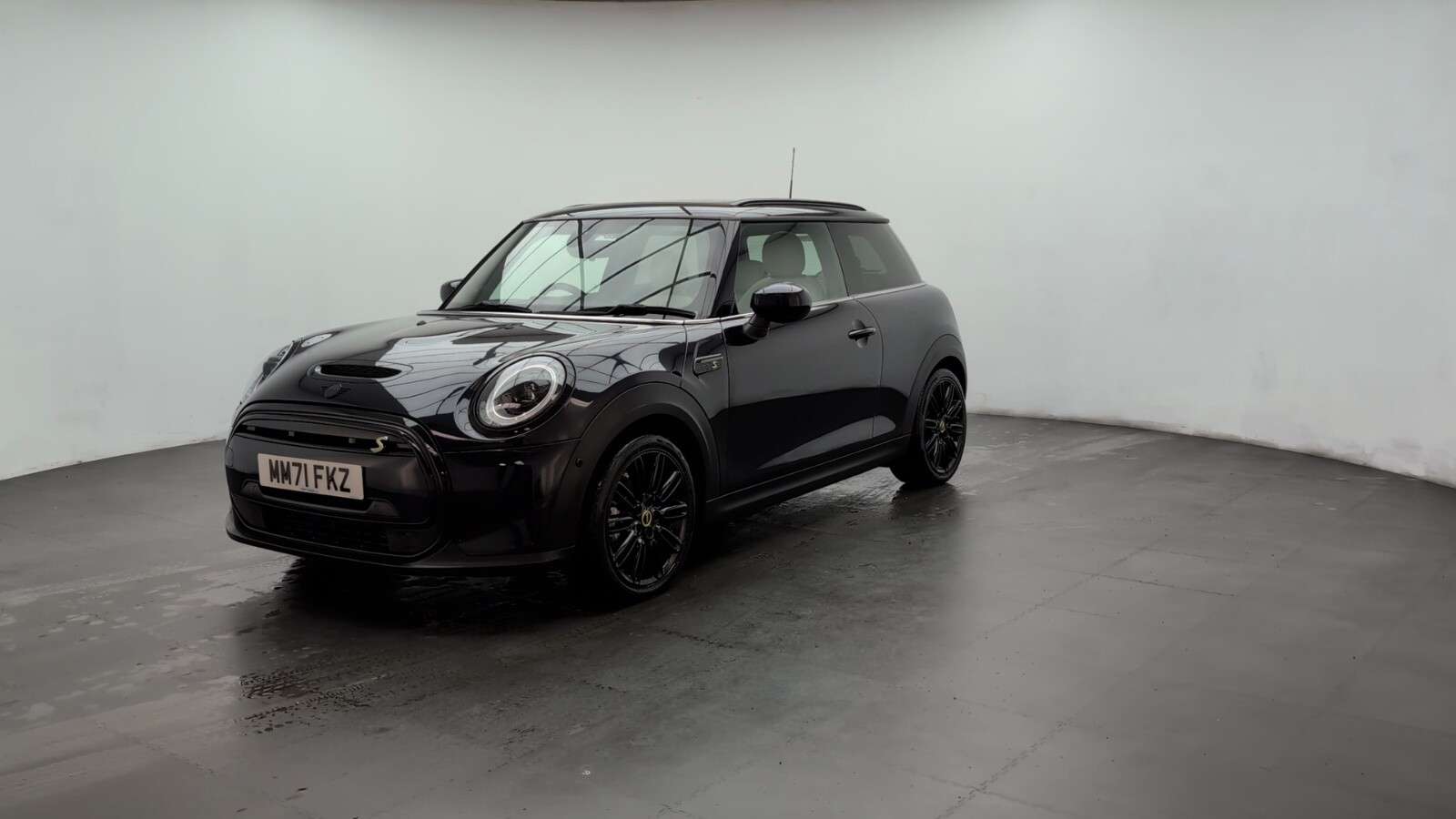 2021 MINI ELECTRIC HATCH 2021 MINI ELECTRIC HATCH