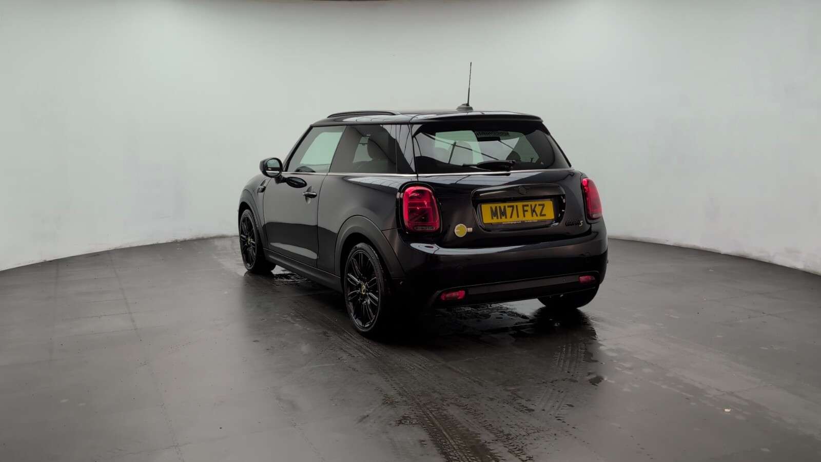 2021 MINI ELECTRIC HATCH 2021 MINI ELECTRIC HATCH