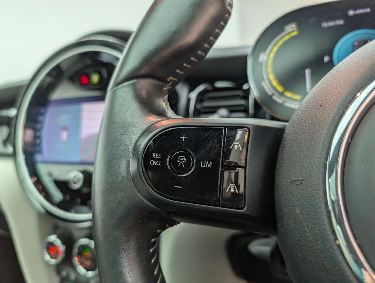 2021 MINI ELECTRIC HATCH 2021 MINI ELECTRIC HATCH