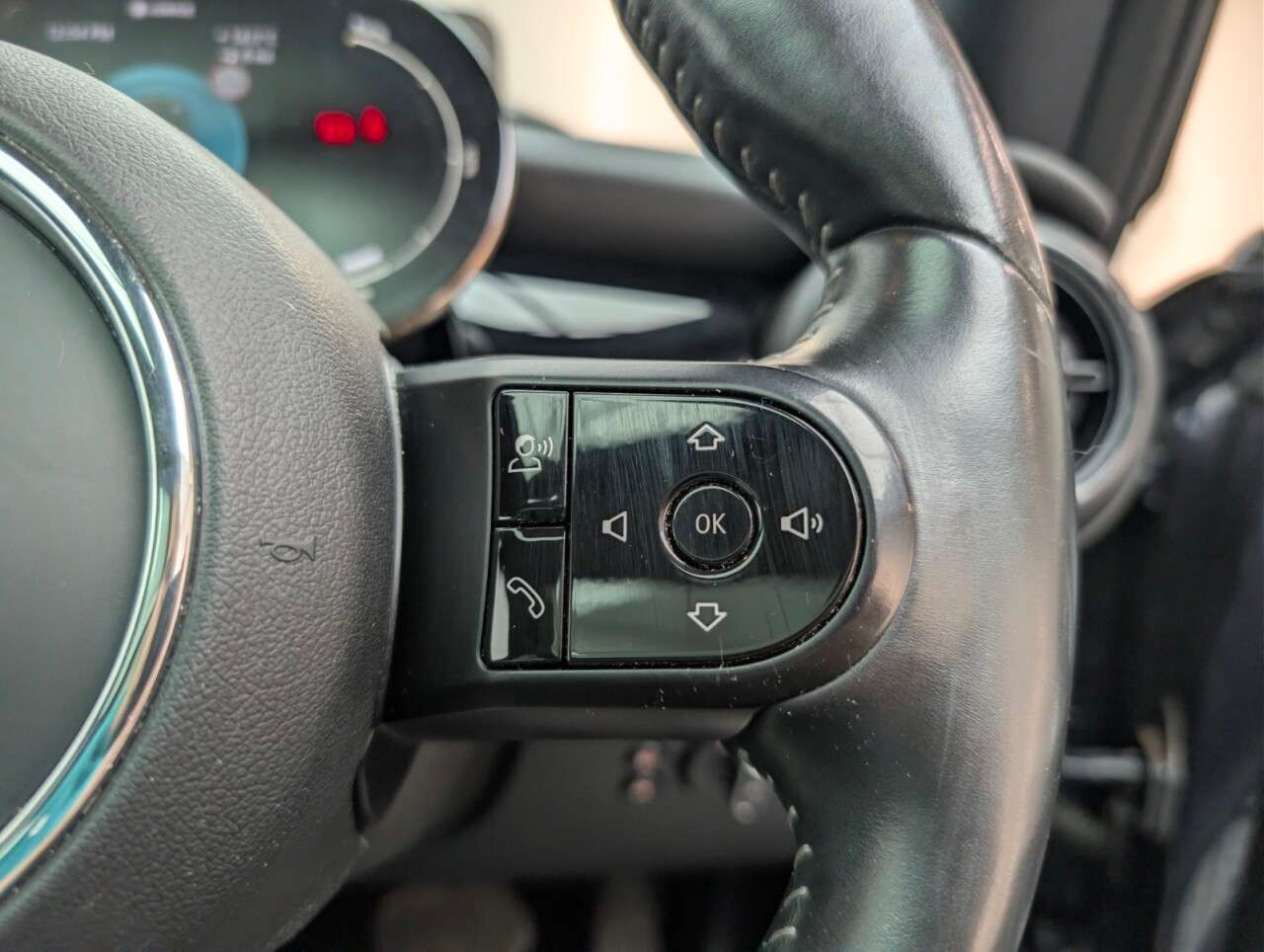 2021 MINI ELECTRIC HATCH 2021 MINI ELECTRIC HATCH