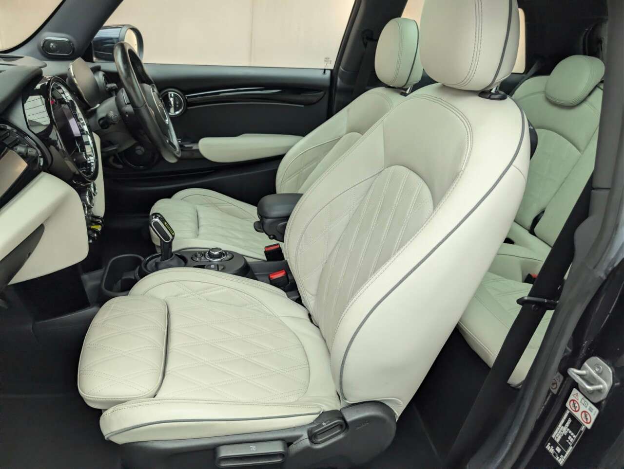 2021 MINI ELECTRIC HATCH 2021 MINI ELECTRIC HATCH