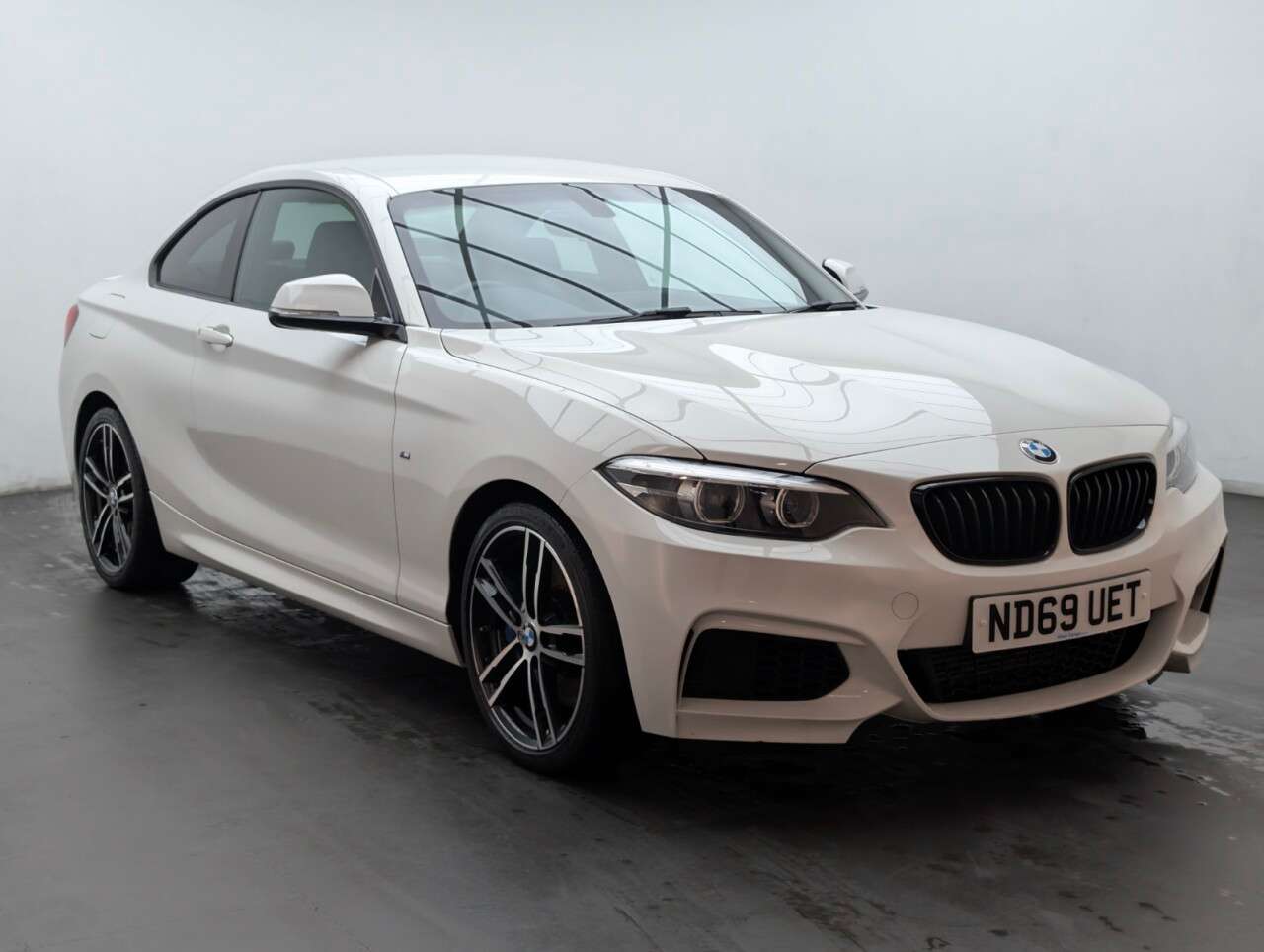 A 2019 BMW 2 SERIES 1.5 218i GPF M Sport Coupe 2dr Petrol Manual Euro 6 (s/s) (136 ps) HEATED S A 2019 BMW 2 SERIES 1.5 218i GPF M Sport Coupe 2dr Petrol Manual Euro 6 (s/s) (136 ps) HEATED S