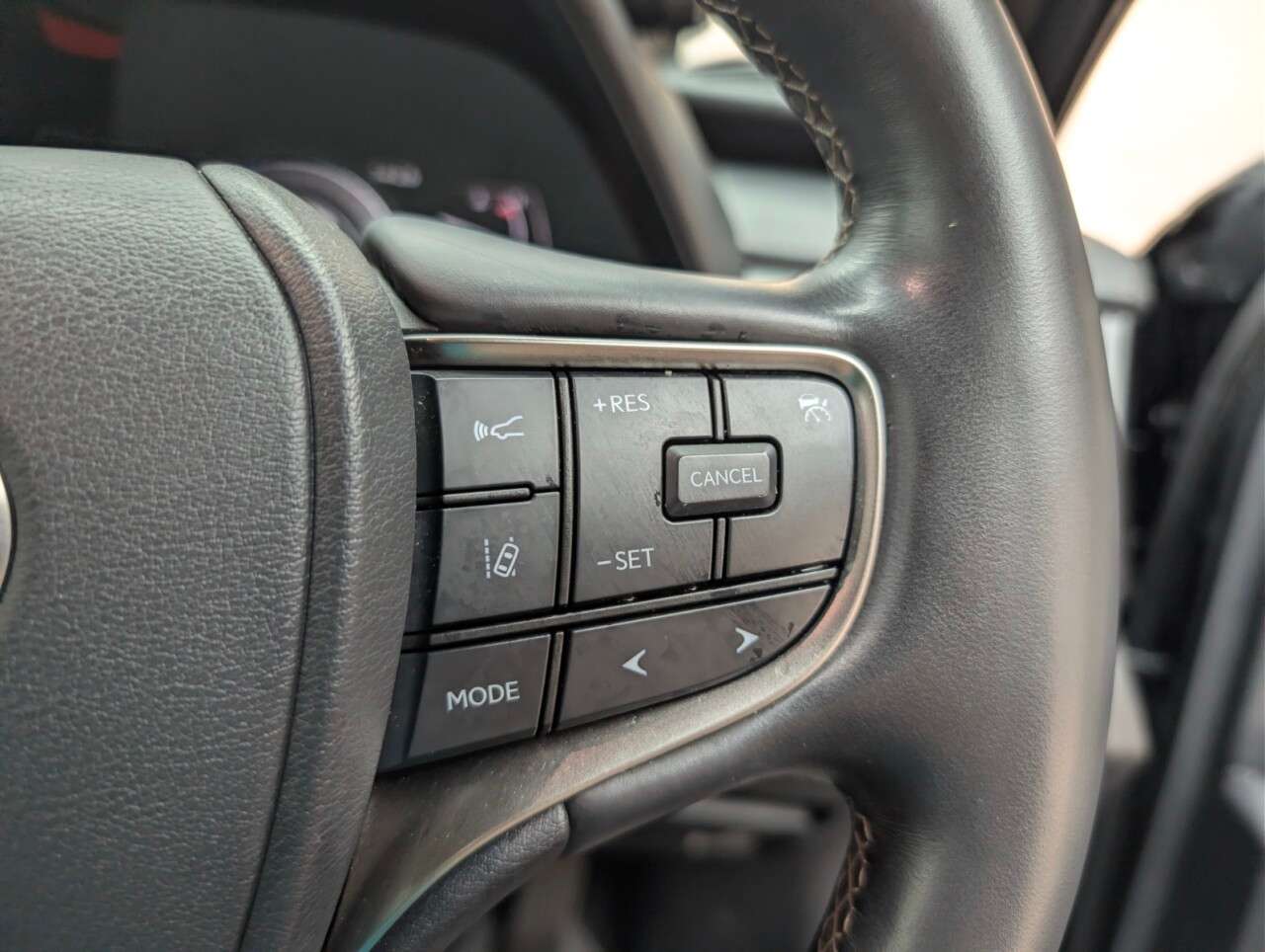 2022 LEXUS UX 2022 LEXUS UX