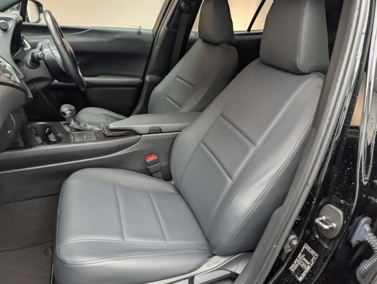 2022 LEXUS UX 2022 LEXUS UX