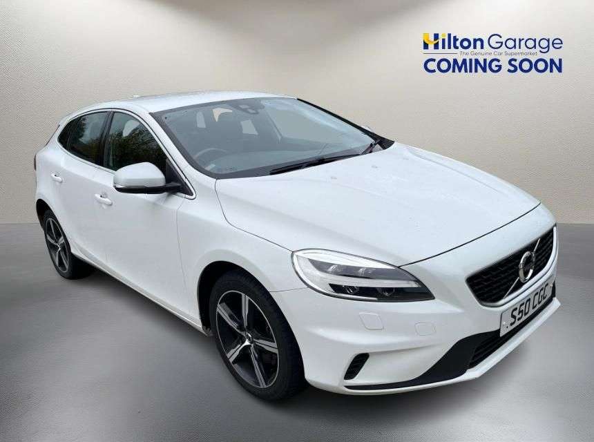 Check out this Volvo V40 2016 Petrol Manual