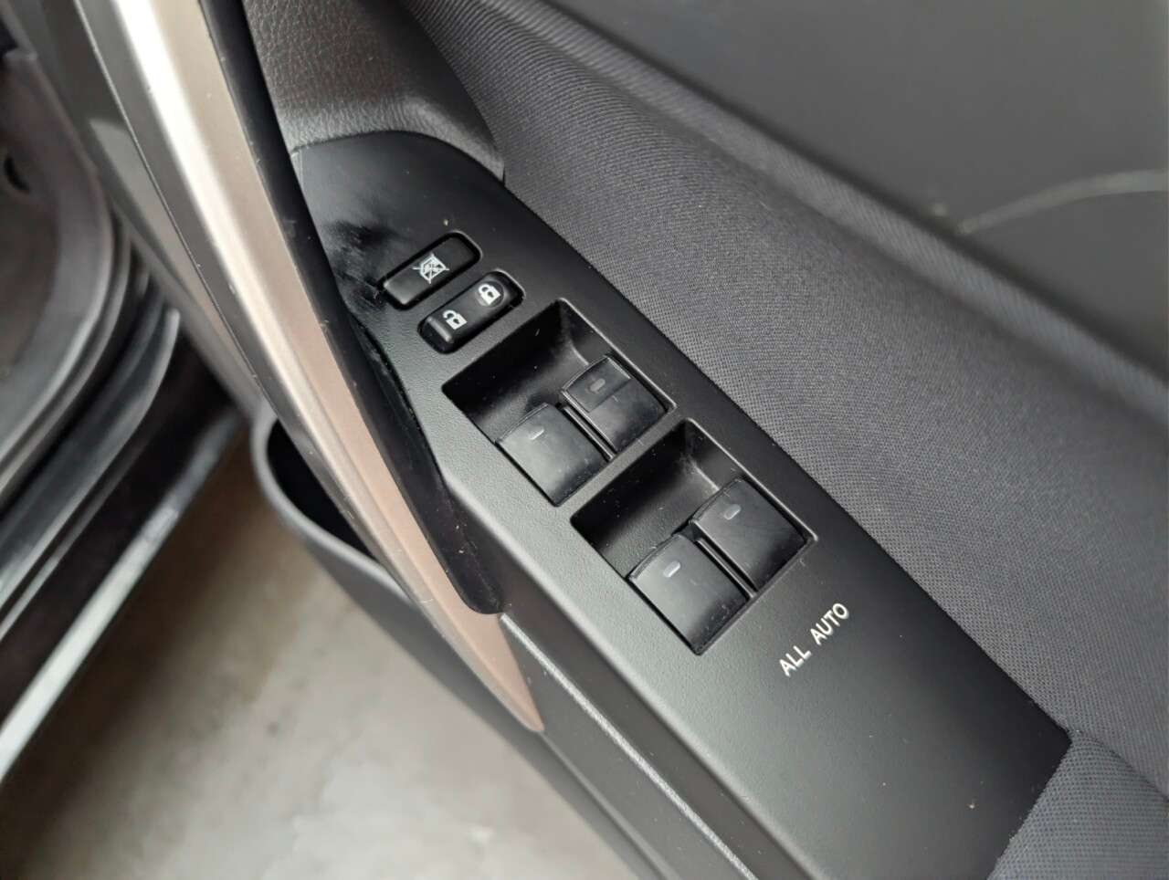 2015 TOYOTA AURIS 2015 TOYOTA AURIS