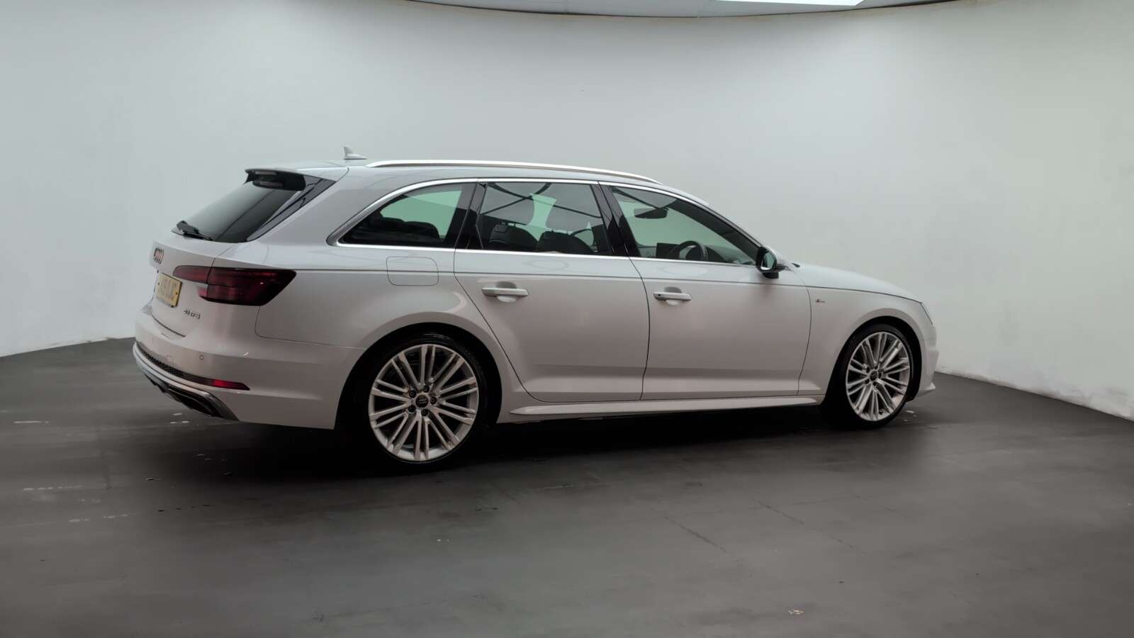 2019 AUDI A4 AVANT 2019 AUDI A4 AVANT